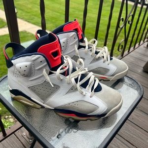 Air Jordan 6’s (Size 14)